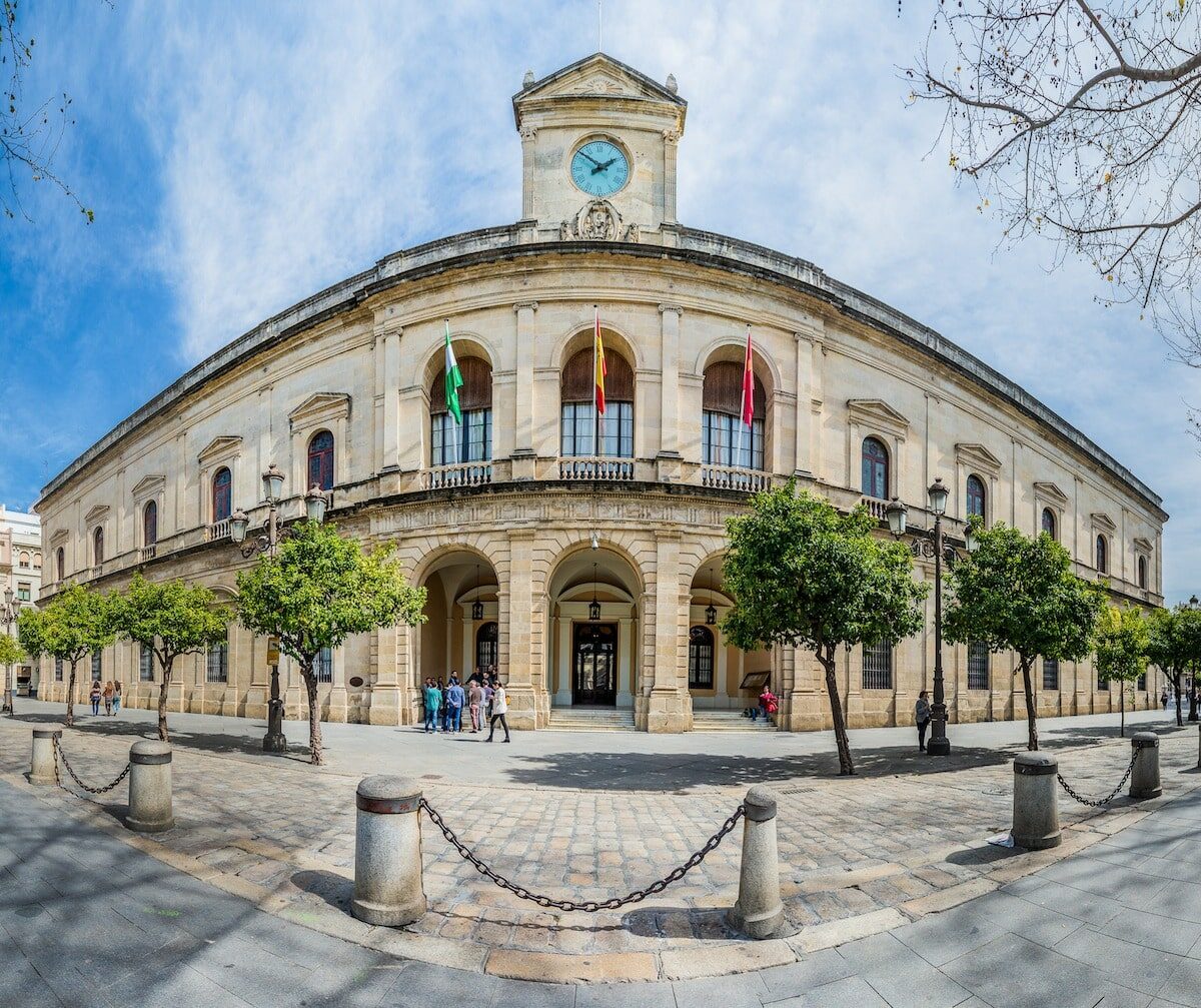 Fachada del Ayuntamiento de Sevilla en Plaza Nueva
